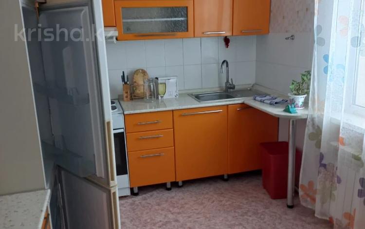1-бөлмелі пәтер · 30 м² · 1/5 қабат, Юго-Восток ш/а., стройтелей 17, бағасы: 13 млн ₸ в Караганде, Казыбек би р-н — фото 2