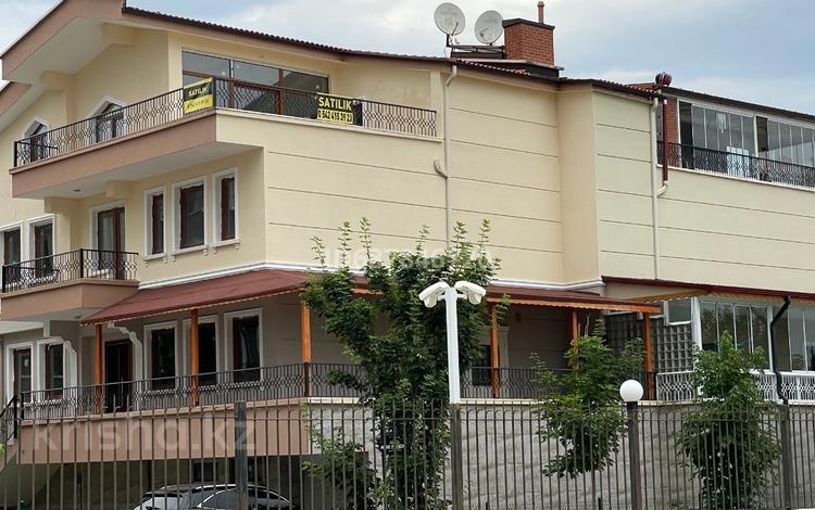 Отдельный дом • 8 комнат • 520 м² • , Karatuz caddesi — Çayırbaşı caddesi за 184 млн 〒 в Анкаре — фото 3