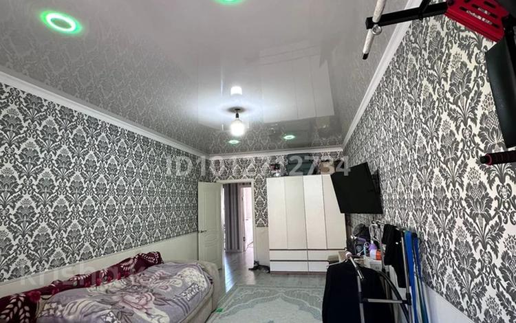 2-бөлмелі пәтер · 63.4 м² · 5/5 қабат, мкр Саялы 80, бағасы: 33 млн ₸ в Алматы, Алатауский р-н — фото 2