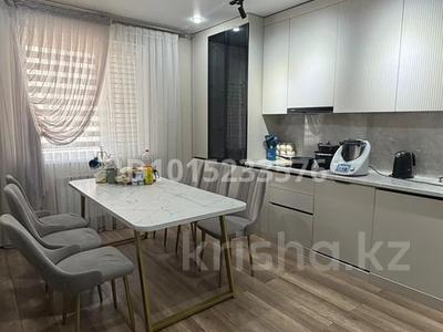 3-бөлмелі пәтер · 102 м² · 7/7 қабат, 16-ш/а. 15 участок, бағасы: 32 млн ₸ в Актау, 16-й мкр 
