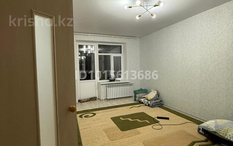 1-комнатная квартира · 45 м² · 1/5 этаж, Ақжайық 14 62 — Микрорайон Ақжайық, 14 дом за 40 000 ₸ в Уральске — фото 2