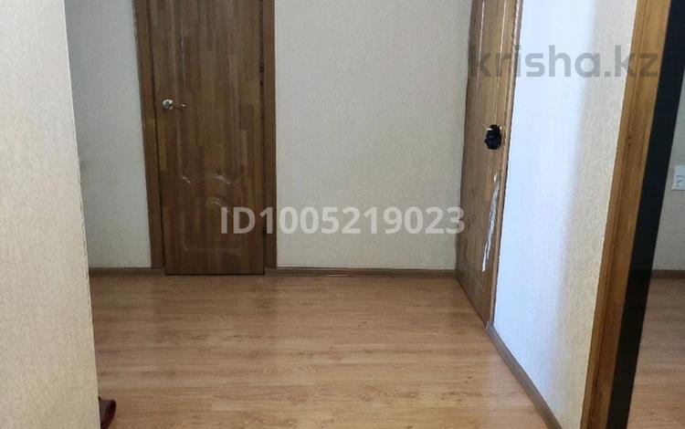 3-комнатная квартира · 66 м² · 4/6 этаж, Старый город, Алтынсарина 37 — Ул.Алтынсарина 37 за 16.5 млн ₸ в Актобе — фото 3