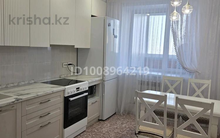 1-бөлмелі пәтер · 40 м² · 8/9 қабат, Павлова 64/1, бағасы: 23.5 млн ₸ в Павлодаре — фото 2