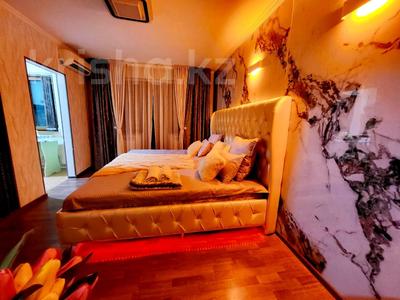 1-комнатная квартира · 30 м² · 4/4 этаж, Айбергенова 1 Б — ТЦ"ShimkentPlaza". за 2 500 ₸ в Шымкенте, Аль-Фарабийский р-н
