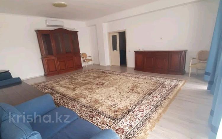 3-комнатная квартира · 150 м² · 17/20 этаж, Снегина 32/1 за 600 000 ₸ в Алматы, Медеуский р-н — фото 2