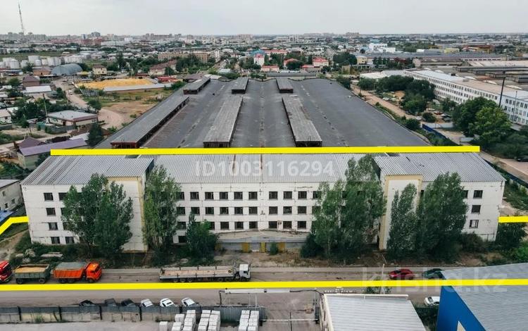 Свободное назначение, офисы, магазины и бутики, склады, азс, автосервисы и автомойки, общепит, салоны красоты, бани, гостиницы и зоны отдыха, медцентры и аптеки, образование, развлечения · 4688 м² за 420 млн ₸ в Астане, р-н Байконур — фото 66