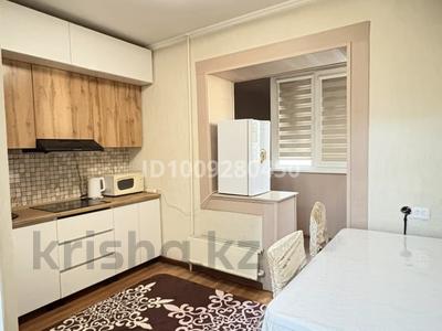 1-комнатная квартира · 40 м² · 8/12 этаж, мкр Аксай-1А 9 — Төле би / Момышұлы за 12 000 ₸ в Алматы, Ауэзовский р-н