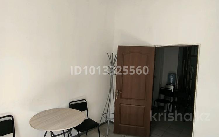 Офисы · 11 м² за 50 000 ₸ в Шымкенте, Аль-Фарабийский р-н — фото 2