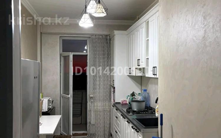1-комнатная квартира · 50 м² · 9/10 этаж, мкр Мамыр-3 17/1 — Сайна Шаляпина за 220 000 ₸ в Алматы, Ауэзовский р-н — фото 2