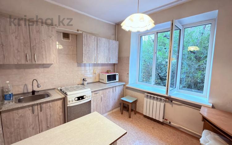 2-комнатная квартира · 55 м² · 4/5 этаж, Желтоксан 21/1 за 300 000 ₸ в Алматы, Алмалинский р-н — фото 2
