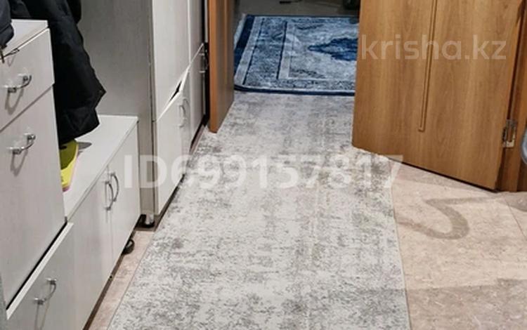 2-комнатная квартира · 61 м² · 1/9 этаж, Карагайлы 48 за 26 млн 〒 в Семее, мкр Красный Кордон — фото 2