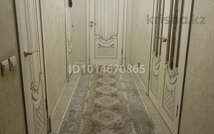 2-бөлмелі пәтер · 96 м² · 2/10 қабат, Шұғыла ш/а. 15, бағасы: 42 млн ₸ в Алматы, Наурызбайский р-н — фото 2