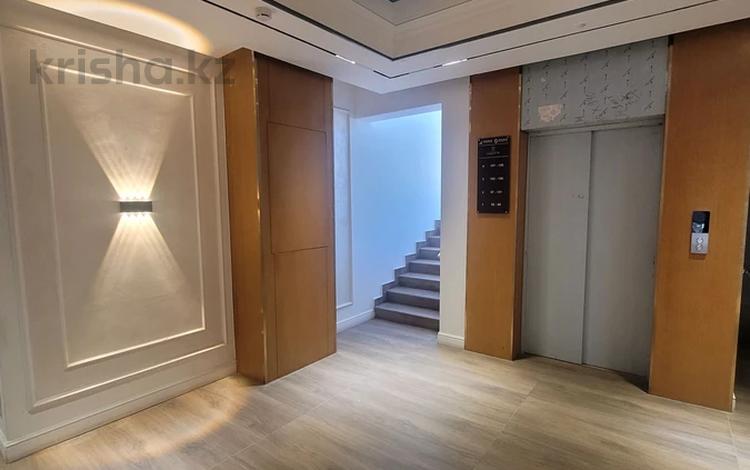 4-бөлмелі пәтер · 130.8 м² · 3/4 қабат, мкр Ерменсай, Арайлы 2/12, бағасы: 97 млн ₸ в Алматы, Бостандыкский р-н — фото 22