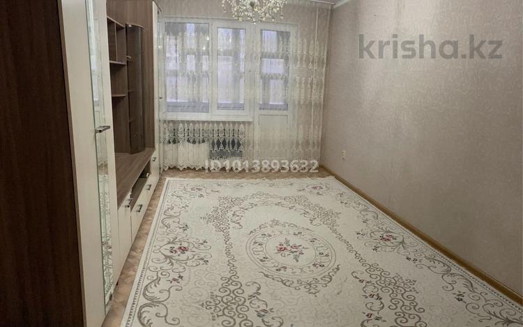 2-комнатная квартира · 48 м² · 3/5 этаж, мкр 5 12 за 140 000 ₸ в Актобе — фото 2
