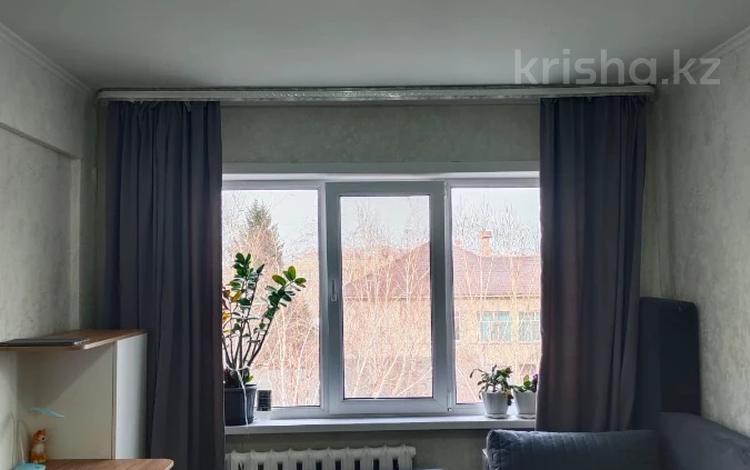 1-комнатная квартира · 31 м² · 5/5 этаж, Кабанбай Батыра 130 за 11.5 млн ₸ в Усть-Каменогорске — фото 2