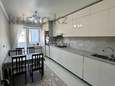 2-комнатная квартира · 82.7 м² · 6/6 этаж, мкр Женис 32/1 за 31.5 млн 〒 в Уральске