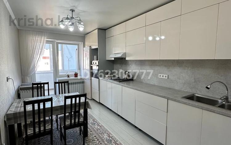 2-бөлмелі пәтер · 82.7 м² · 6/6 қабат, Жеңіс ш/а 32/1, бағасы: 29 млн ₸ в Уральске, мкр Женис — фото 9