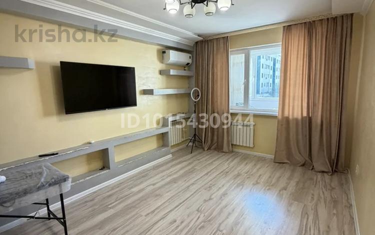2-бөлмелі пәтер · 69 м² · 2/5 қабат, Абая 9/3 — Сатпаева, бағасы: 15.7 млн ₸ — фото 2