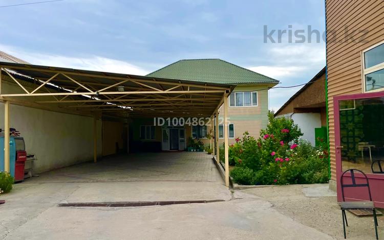 Отдельный дом · 8 комнат · 260 м² · 13 сот., Ходжамьярова 92 — Между Жаркентской и Советской за 75 млн 〒 — фото 2