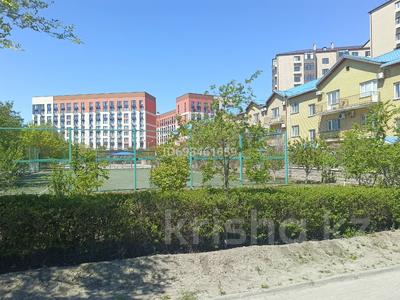 3-бөлмелі пәтер · 62 м² · 2/3 қабат, Нұрсая ш/а., Абулхаир хан 17Б, бағасы: 27.7 млн ₸ в Атырау, мкр Нурсая
