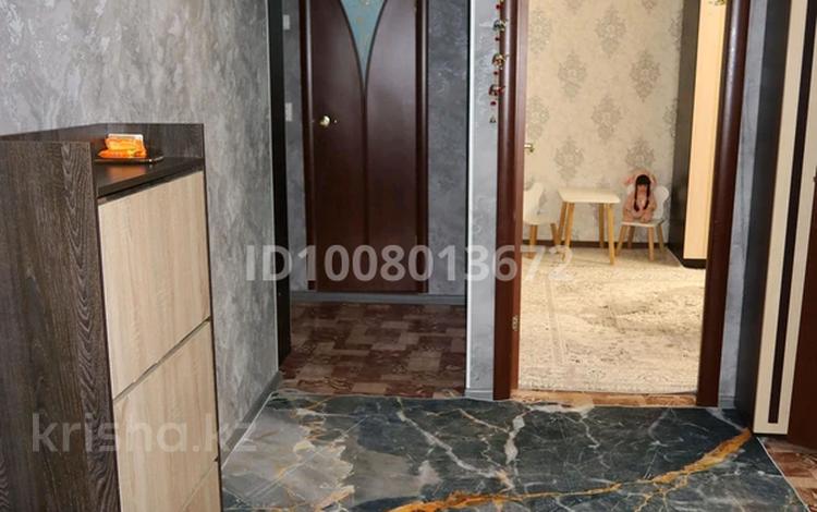 2-бөлмелі пәтер · 57 м² · 6/6 қабат, мкр Шанхай — Угол Рыскулова Чернышевского, бағасы: 14 млн ₸ в Актобе — фото 2