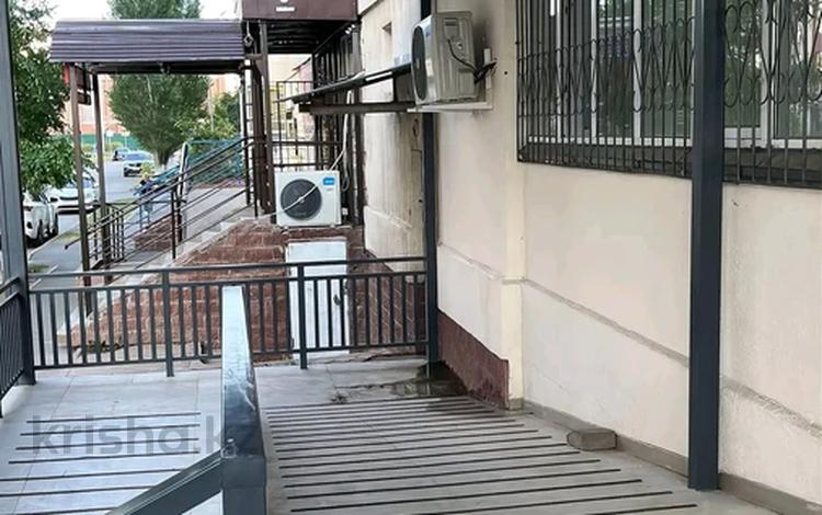 Свободное назначение, магазины и бутики · 200 м² за 175 млн ₸ в Астане, Нура р-н — фото 2