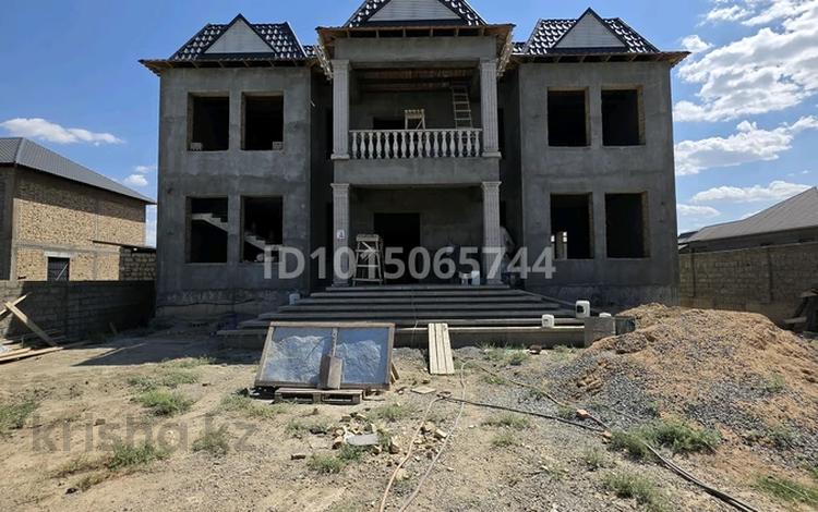 Жеке үй · 10 бөлме · 530 м² · 8 жүзд., мкр Акжайык, Досмухамедова 94, бағасы: 85 млн ₸ в Шымкенте, Абайский р-н — фото 2