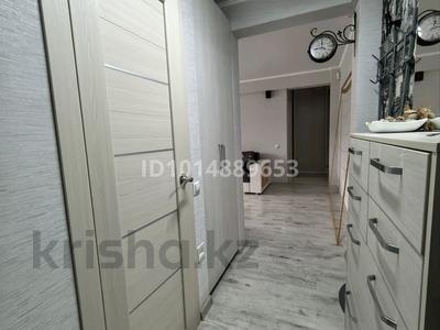 3-комнатная квартира · 59.9 м² · 2/5 этаж, проспект Нурсултана Назарбаева 31/1 — Район парка "Металлург" за 30 млн ₸ в Усть-Каменогорске