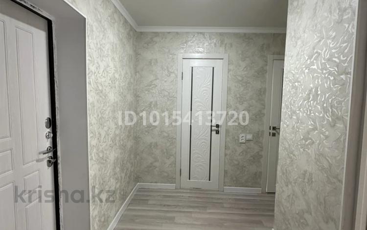 1-бөлмелі пәтер · 50 м² · 7 қабат, Набережная 80, бағасы: 15 млн ₸ в Актобе, мкр. Курмыш — фото 2