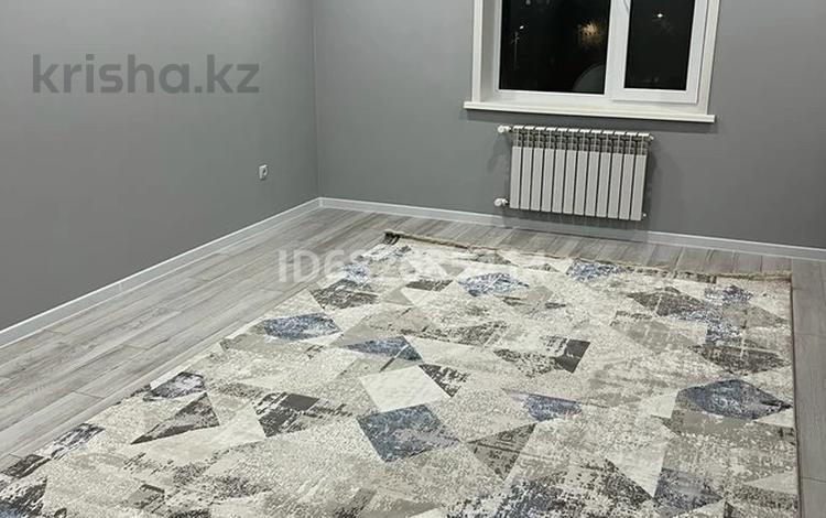 1-комнатная квартира · 52 м² · 4/5 этаж, мкр Женис 27 за 23 млн ₸ в Уральске — фото 2