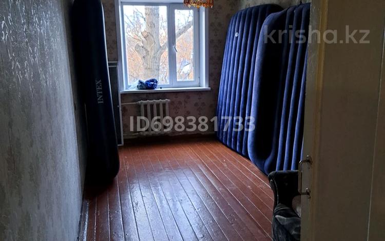 3-бөлмелі пәтер · 60 м² · 2/4 қабат, Шипина 176 — Район Таксопарка, бағасы: 17 млн 〒 в Костанае — фото 2