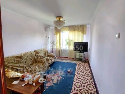 3-комнатная квартира, 65 м², 5/5 этаж помесячно, Ауэзова 65 за 270 000 〒 в Алматы, Алмалинский р-н