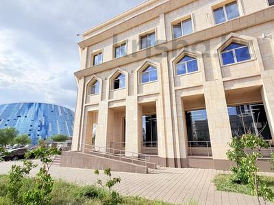 Еркін, кеңселер, дүкендер мен бутиктер, қоғамдық тамақтану орны, сұлулық салондары, медорталықтар мен дәріханалар, білім орталықтары, ойын-сауық · 161 м², бағасы: 210 млн 〒 в Астане, Сарайшык р-н