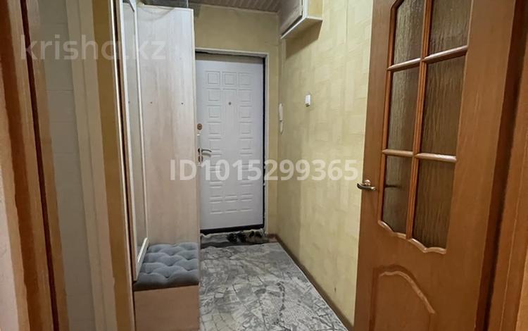 2-комнатная квартира · 50 м² · 2/5 этаж, мкр Акбулак за 130 000 ₸ в Таразе — фото 2