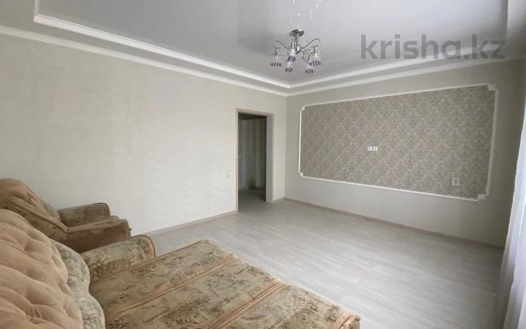 1-комнатная квартира, 40 м², 1/9 этаж, мкр Юго-Восток, Шапагат