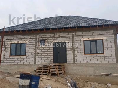 Отдельный дом · 5 комнат · 120 м² · 6 сот., 21-ый квартал 52 — Вдоль бакада за 31 млн 〒 в Кемертогане