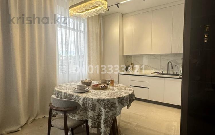 3-комнатная квартира · 80 м² · 2/5 этаж, Акжан 12 за 42 млн ₸ в Астане, Есильский р-н — фото 2