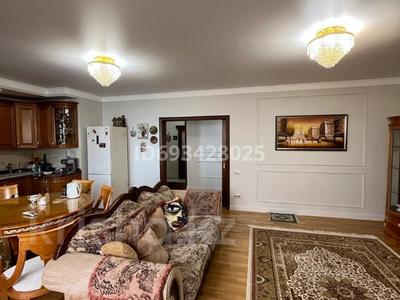 4-комнатная квартира, 140 м², 7/9 этаж помесячно, мкр Рахат, Аскарова Асанбая — Аскарова за 650 000 〒 в Алматы, Наурызбайский р-н