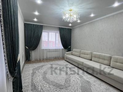 3-комнатная квартира · 104 м² · 9/10 этаж, Алии Молдагуловой пр-т за 48.5 млн 〒 в Актобе
