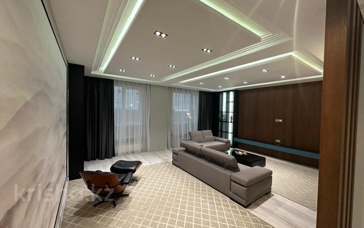 3-комнатная квартира · 130 м² · 6/12 этаж, Шамши Калдаяков 8/2 за 800 000 ₸ в Астане — фото 2