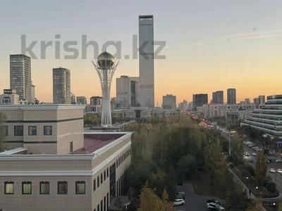 6-комнатная квартира · 240 м² · 8/20 этаж, Сарайшык 34а за 290 млн ₸ в Астане, Есильский р-н