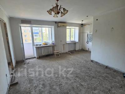 2-комнатная квартира · 45 м² · 3/5 этаж, Ауэзова 11 за 15.6 млн ₸ в Усть-Каменогорске