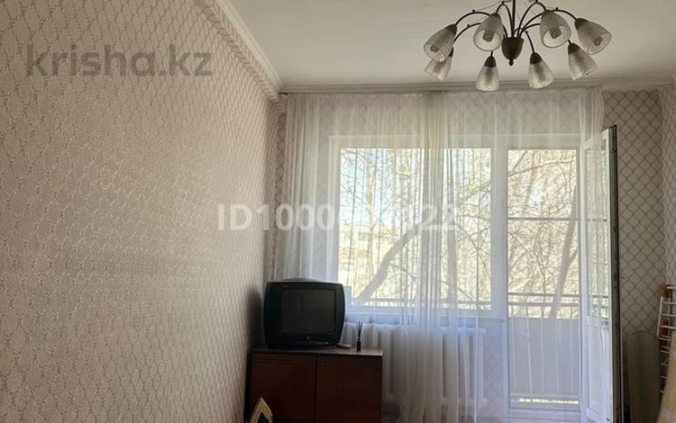 1-комнатная квартира · 33 м² · 2/5 этаж, Сатпаева 8 за 15 млн 〒 в Усть-Каменогорске — фото 2