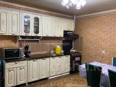Жеке үй · 6 бөлме · 148 м² · 15 жүзд., Жеңіс 18, бағасы: 17 млн ₸ в Андас батыра