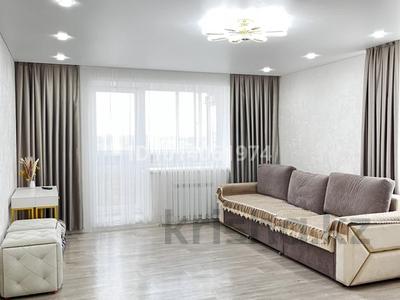 3-комнатная квартира · 86.6 м² · 4/10 этаж, Ермекова 106/6 — Школа «10» , садик «Байтерек» за 32 млн ₸ в Караганде, Казыбек би р-н