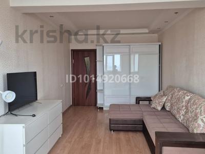 1-комнатная квартира · 50.2 м² · 13/22 этаж, Тауелсиздик 34/1 за 25.5 млн ₸ в Астане, Алматы р-н