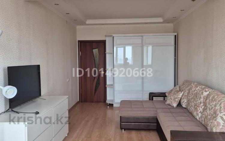 1-комнатная квартира · 50.2 м² · 13/22 этаж, Тауелсиздик 34/1 за 25.5 млн ₸ в Астане, Алматы р-н — фото 2