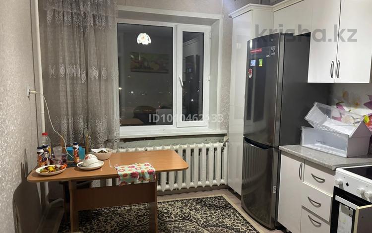 1-комнатная квартира · 45 м² · 5/10 этаж, Би боранбая 45б за 110 000 ₸ в Семее — фото 2