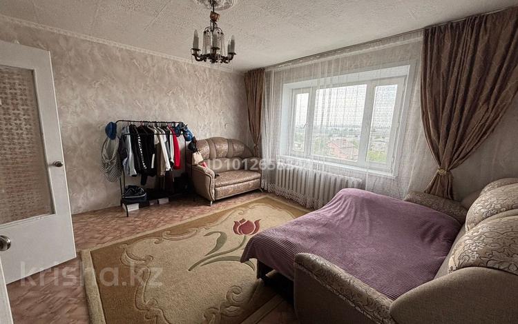 2-бөлмелі пәтер · 55.5 м² · 5/10 қабат, Рыскулова 9 — Цемпоселок, бағасы: 18.5 млн ₸ в Семее — фото 2