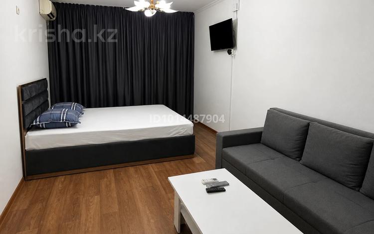 1-бөлмелі пәтер · 38 м² · 3/5 қабат, Площадь. Әйтеке би, бағасы: 12 000 ₸ в  — фото 2